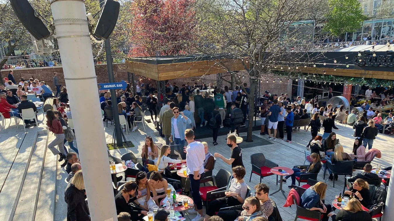 Hogyan élhetünk a nyitás adta lehetőségekkel okosan? – egy ábrán a válasz