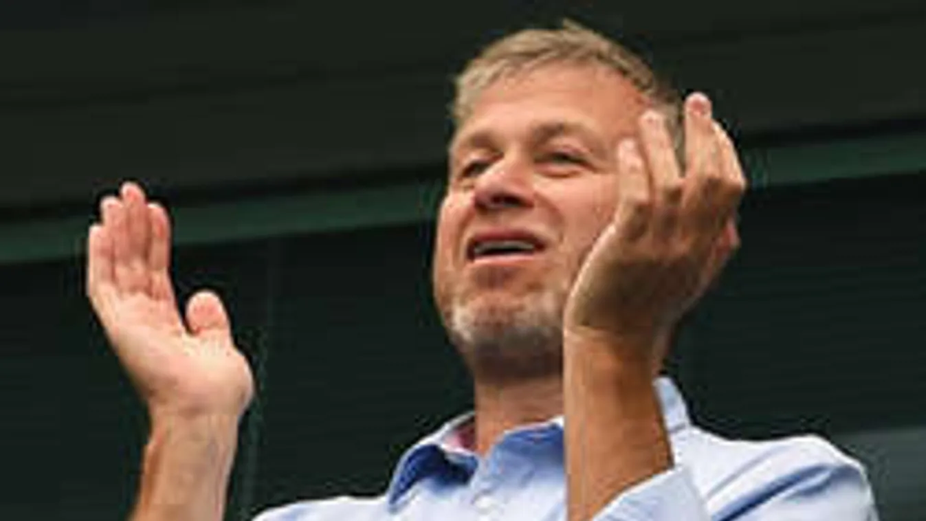 Tojik a kudarcra, jachton pihen a futballvezér