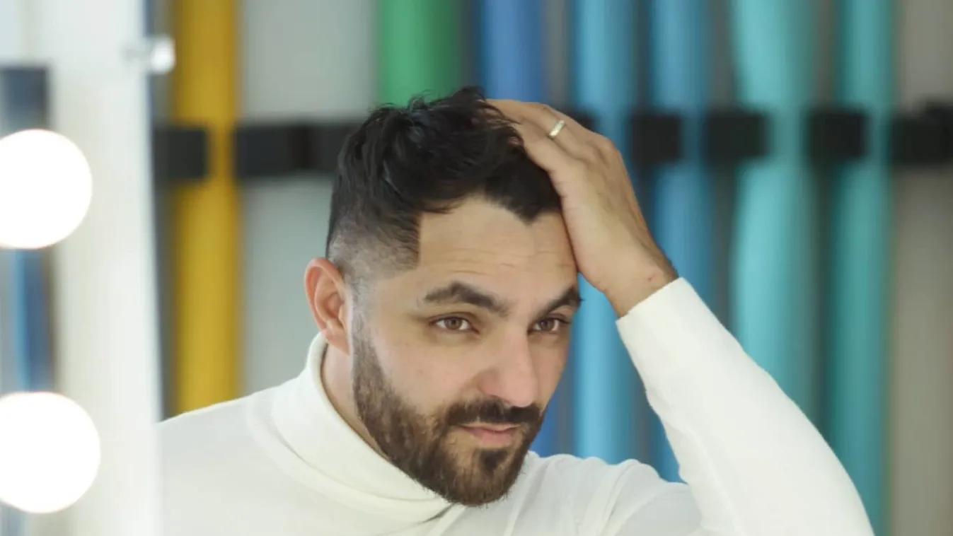 Van igaz szerelem: Tizenkét éve elvált párt hozott össze a magyar énekes