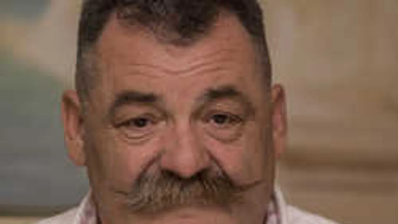 Összeomlott a magyar sztár, gyilkosságot emleget