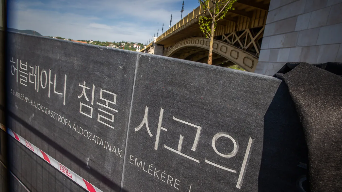 Hableány-tragédia: monumentális emlékmű őrzi az áldozatok neveit az örökkévalóságnak – Fotók