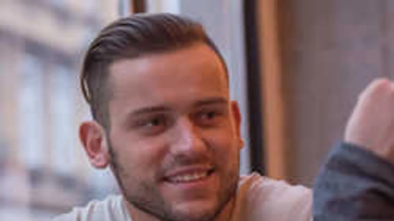 Szabó Ádám volt barátnőjének énekel A Dal színpadán