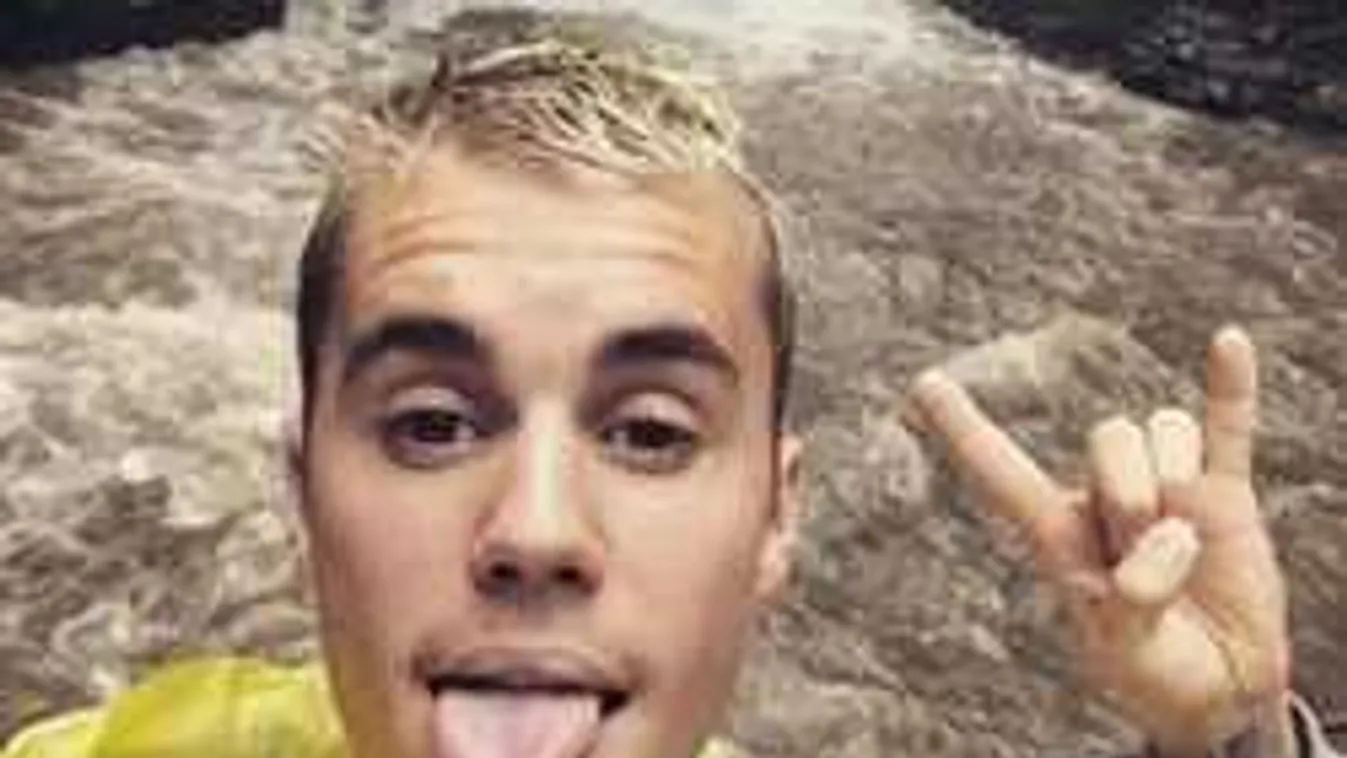 Félmeztelenül szkanderozik Justin Bieber!
