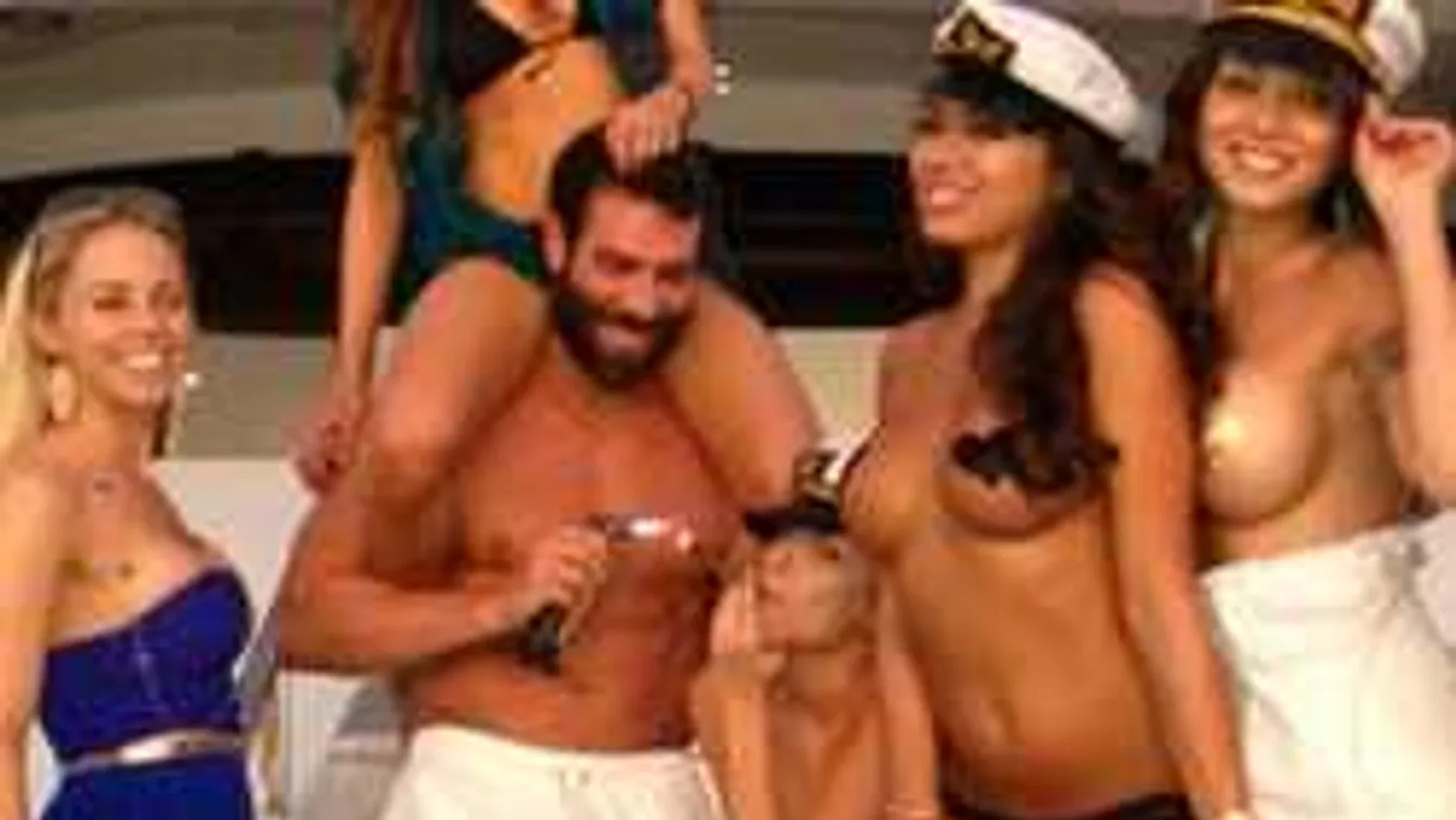 Ezt a férfit irigyli a világ! Ez ám a luxusélet!