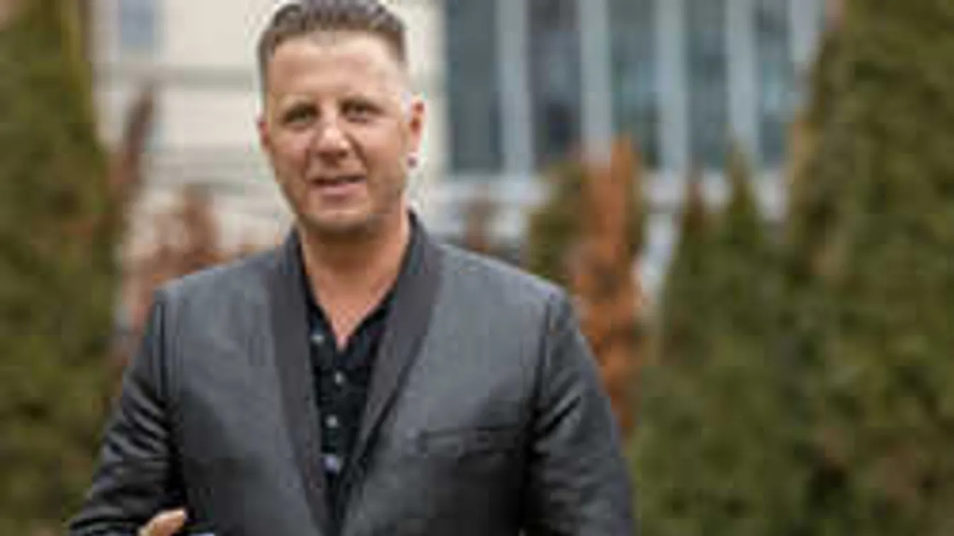 Élő adásban kapott hisztirohamot Zámbó Jimmy fia