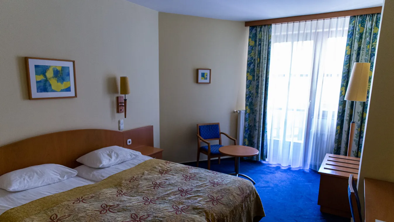 Már havi 90 ezer forintért szállodában lakhatunk – tovább eshetnek az albérletárak is