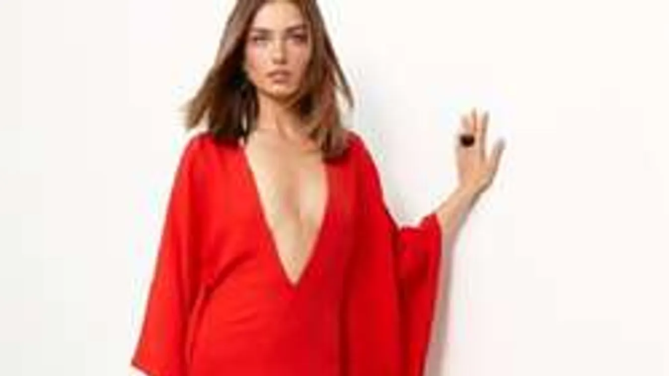 Sejtelmes, de mégis erotikus a nyár legdögösebb rucija