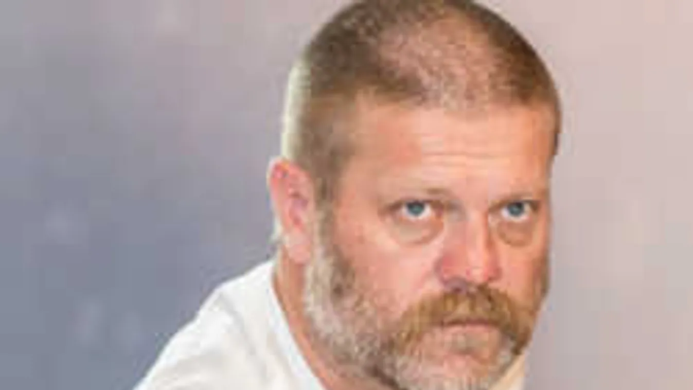 Döntöttek az orvosok: Ez történik Szabó Győző kisfiával