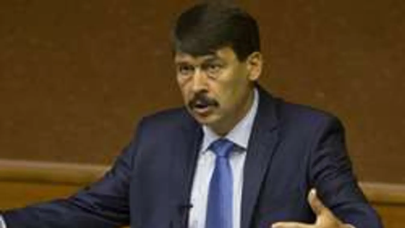 Kilépünk-e az Európai Unióból? Áder János exkluzív villámválasza!