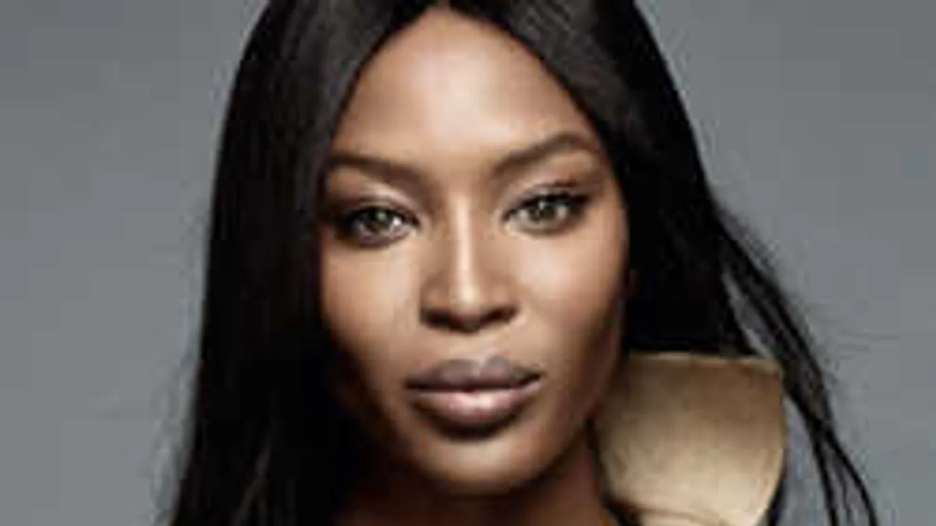 Se bugyi, se más: meztelenül mutatta meg magát a 49 éves szupermodell