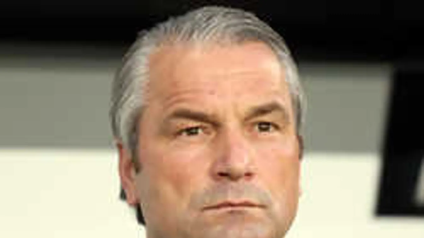 Elképesztő luxusban él Storck, nézd csak, milyen autóval jár