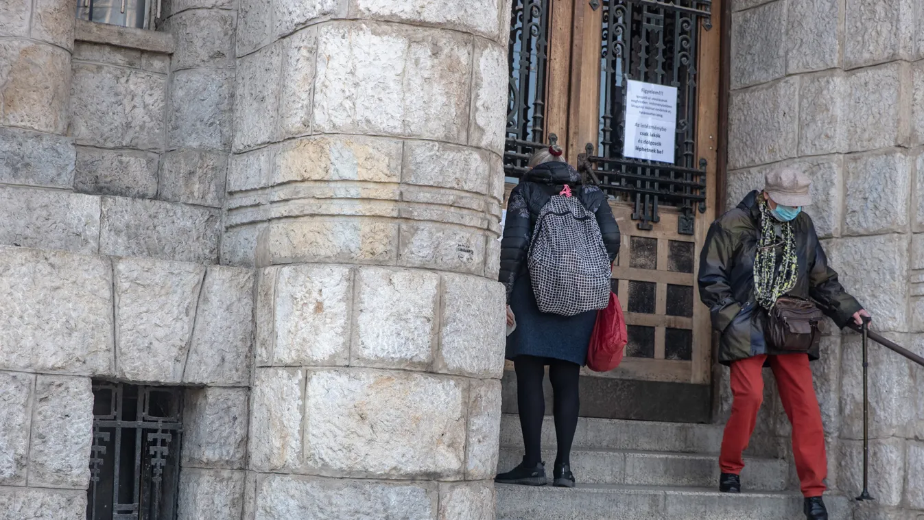 Koronavírus: elkülönítik a veszélyeztetett hajléktalanokat Budapesten