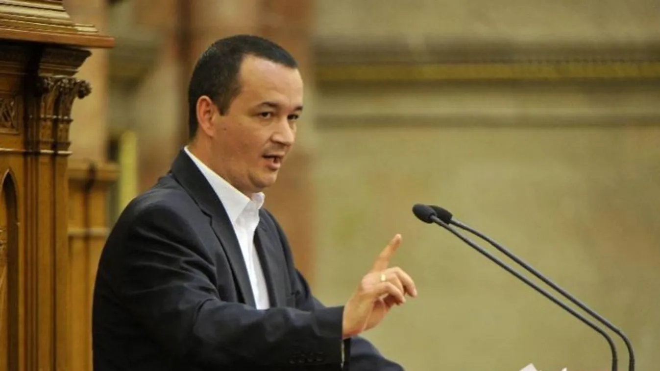 Csillagos egyes a főpolgármesternek történelemből