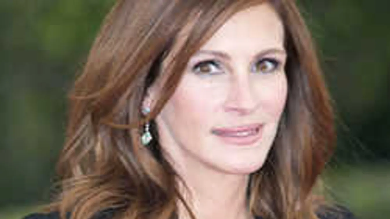 Julia Roberts szexi neccharisnyában őrületeset villantott
