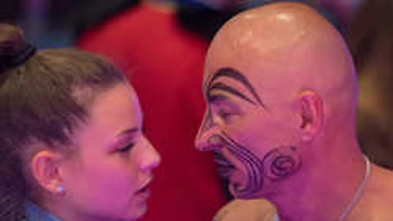 Romantikus lesifotókon Rippel Feri és 26 évvel fiatalabb szerelme!