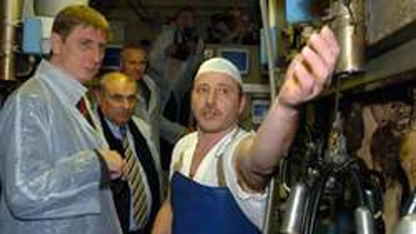 Gyurcsány államtitkára 750 hektárt szerzett, még a nagyit is bevették a boltba!