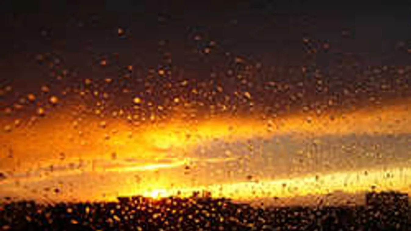 Rendkívüli meleg ront be az országba, vihart hoz magával