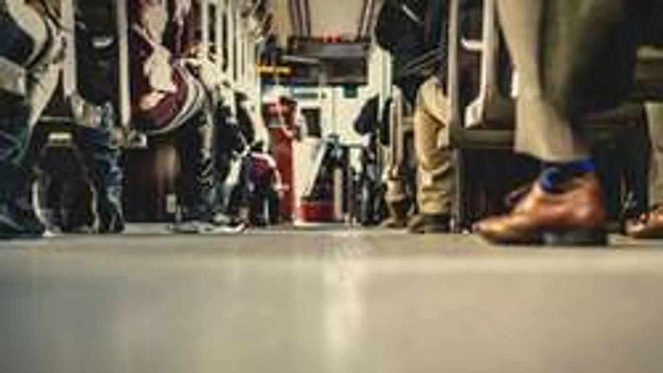 Felfoghatatlan tragédia: magával vonszolta a busz a bácsit, belehalt