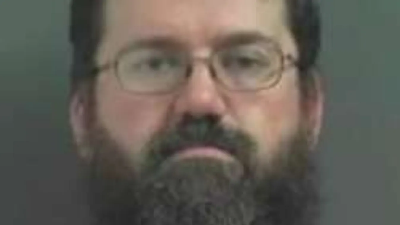 Szexért kapott jobb jegyeket tanárától az iskolában