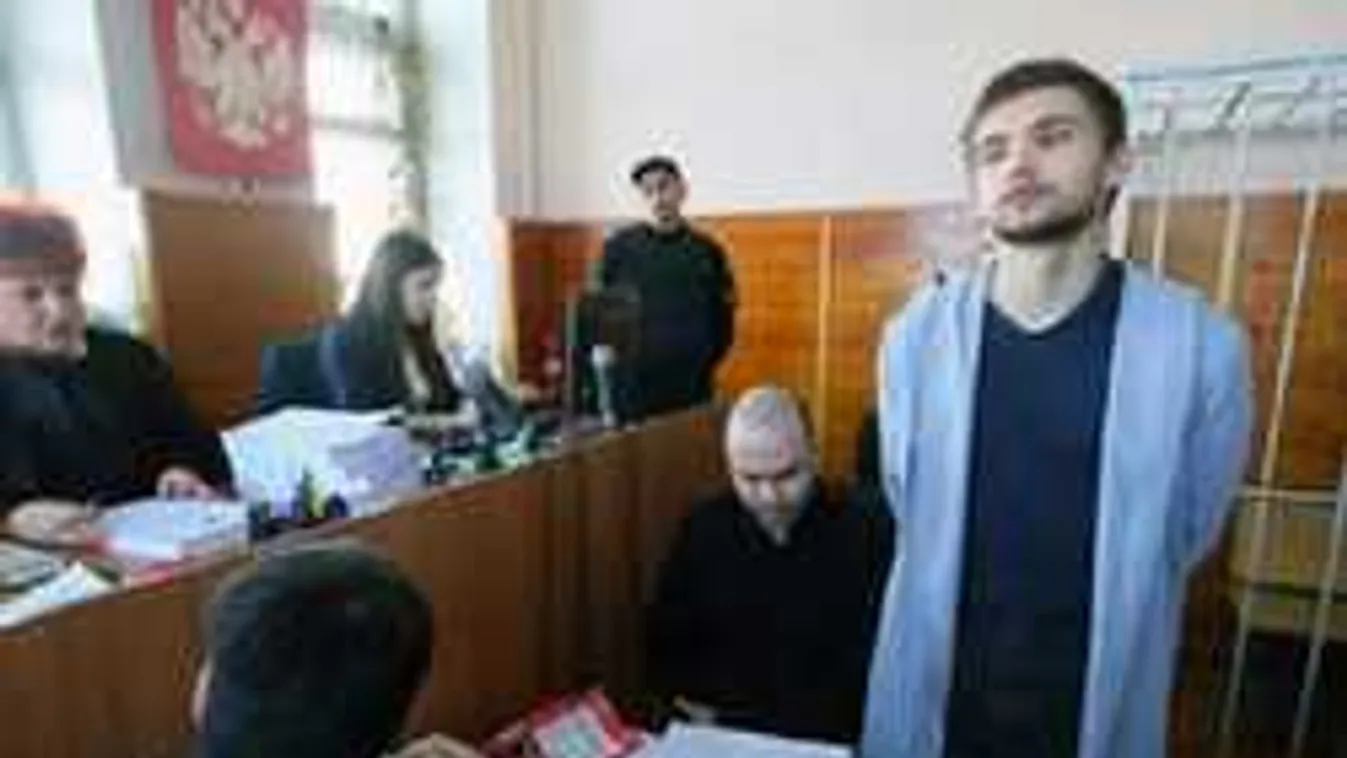 3 és fél évet kaphat, mert a templomban kereste Jézust