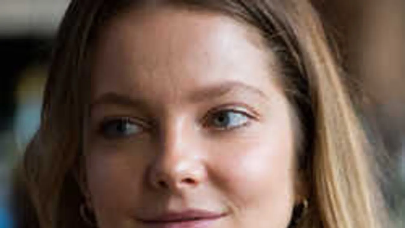 Apa nélkül is vállalna gyereket a világhírű magyar szupermodell