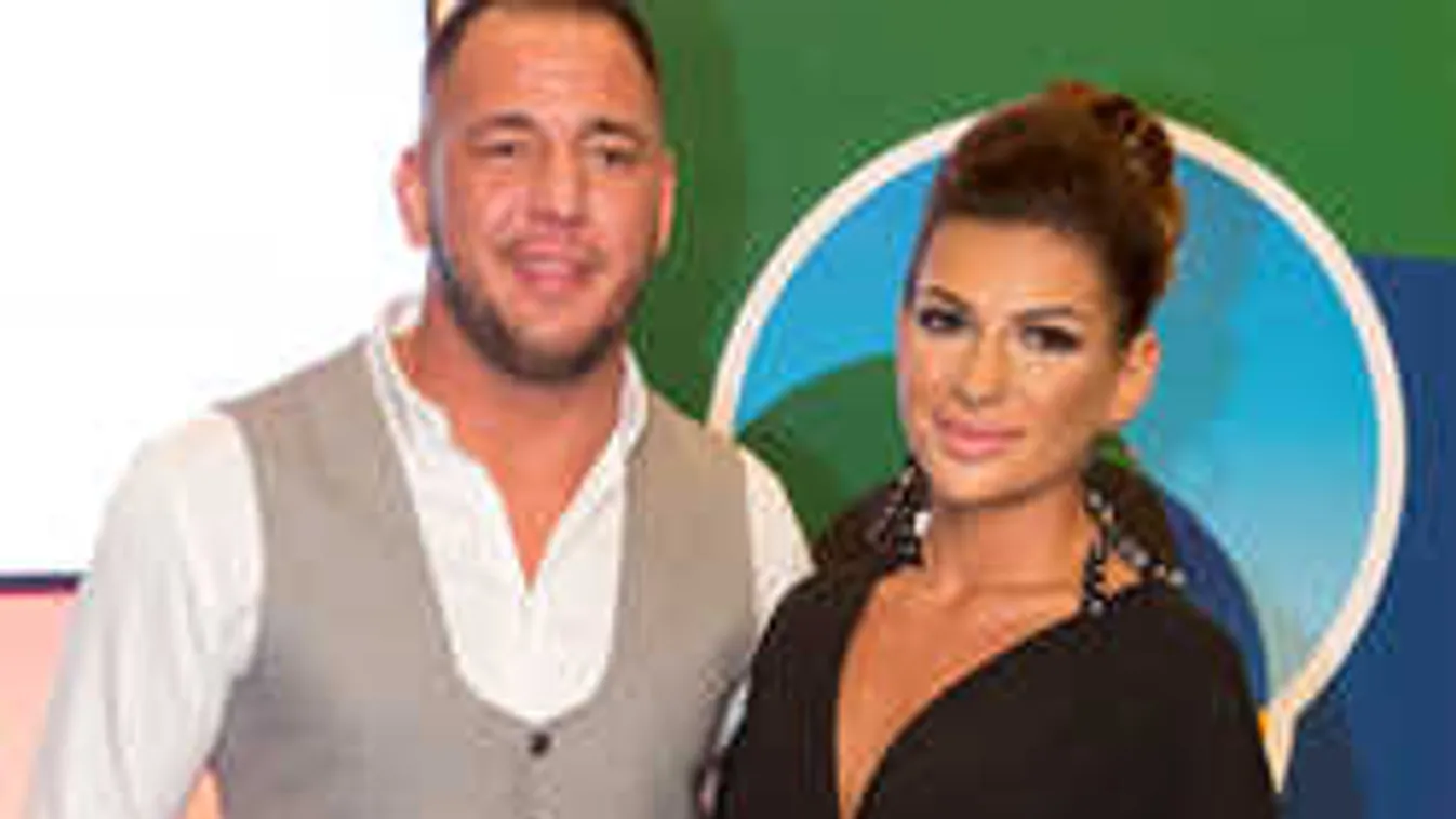 Nem akármilyen gyűrűvel kérte meg barátnője kezét Curtis