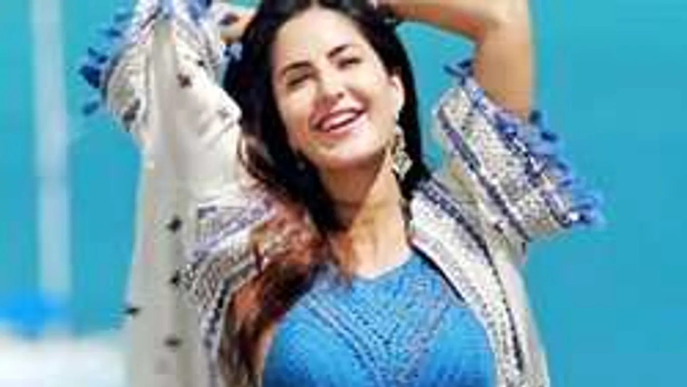 Idén nem fürdőruhában járnak strandra a nők?