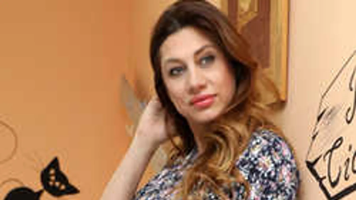 Dögös fürdőruhában mutatta meg tökéletes testét Horváth Éva