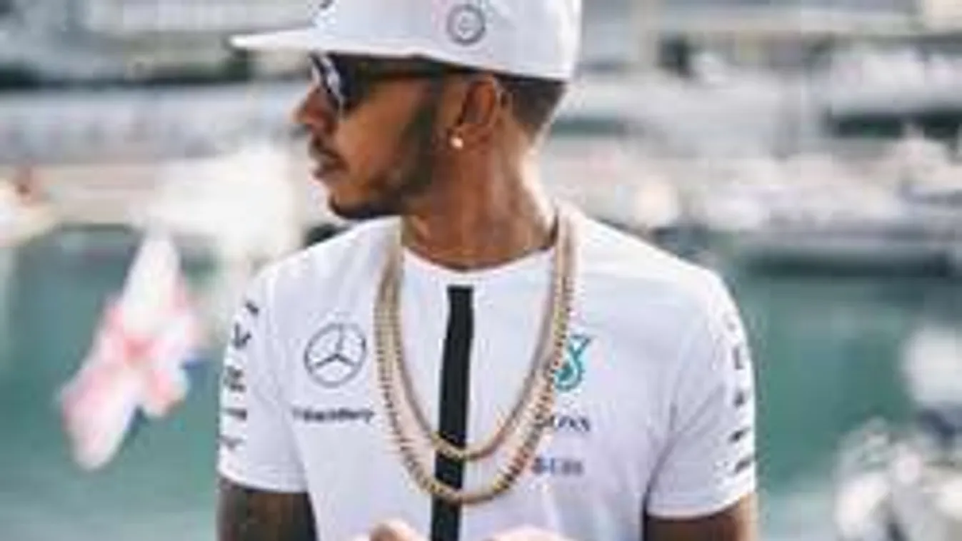 Ez durva! Hamilton kiakadt, beszólt és lelépett