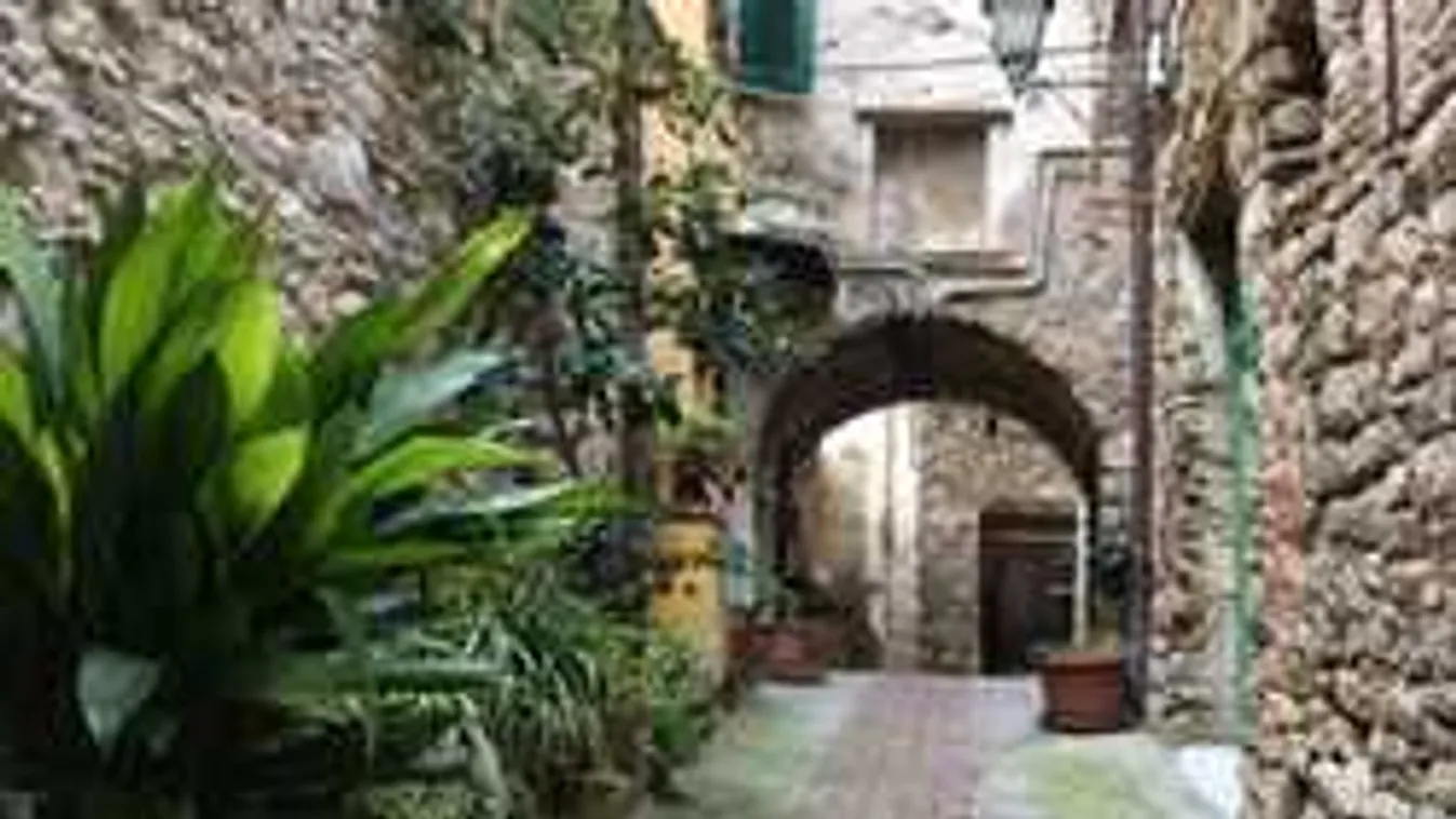 1 euróért osztogatják a házakat a mesés Szicílián, te is vehetsz egyet