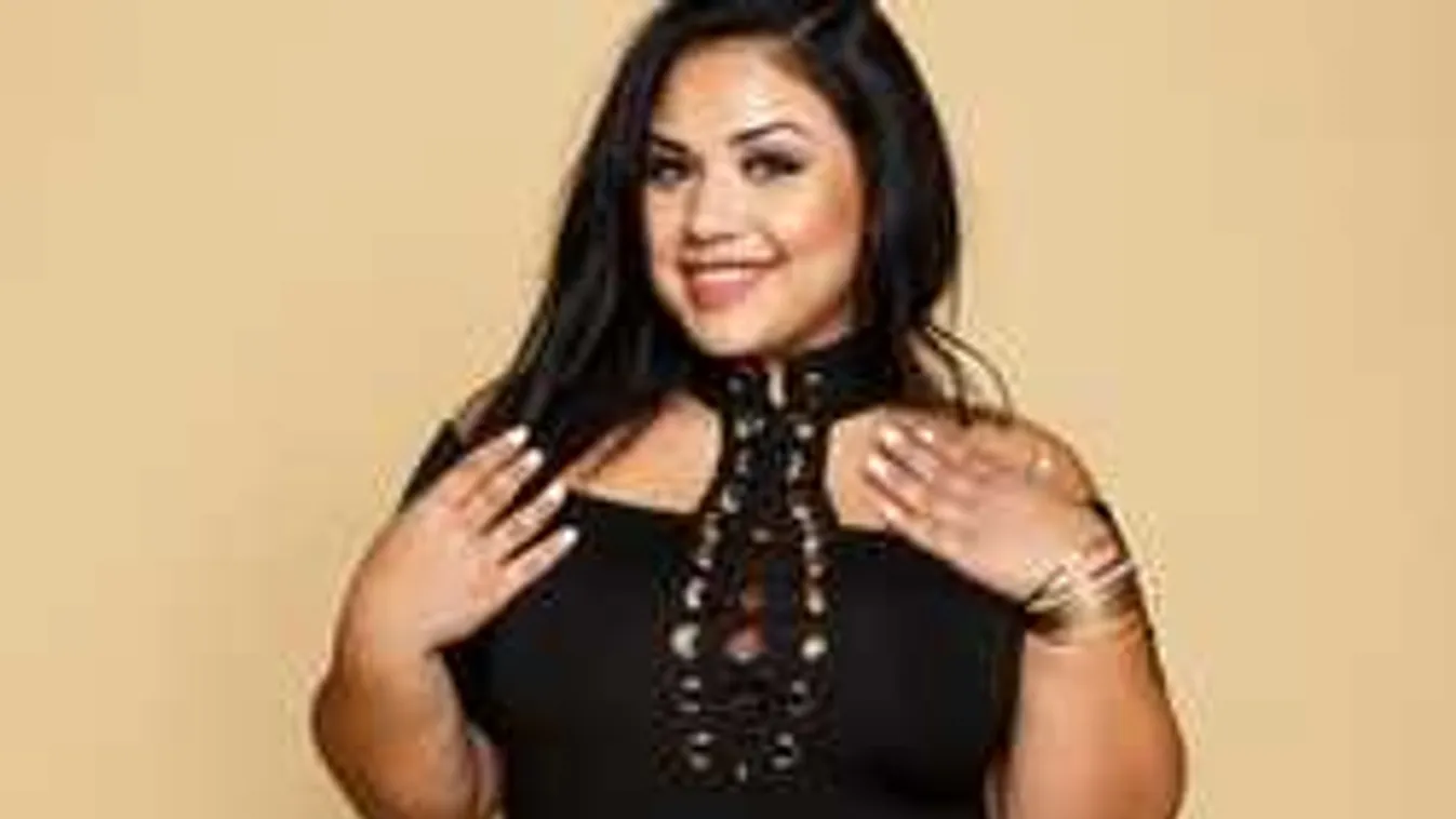 Bugyi nélkül mutatta meg brutális testét a szexi magyar ducimodell