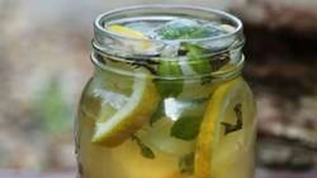 Ha ezt iszod, leolvadnak a pluszkilók a hasadról