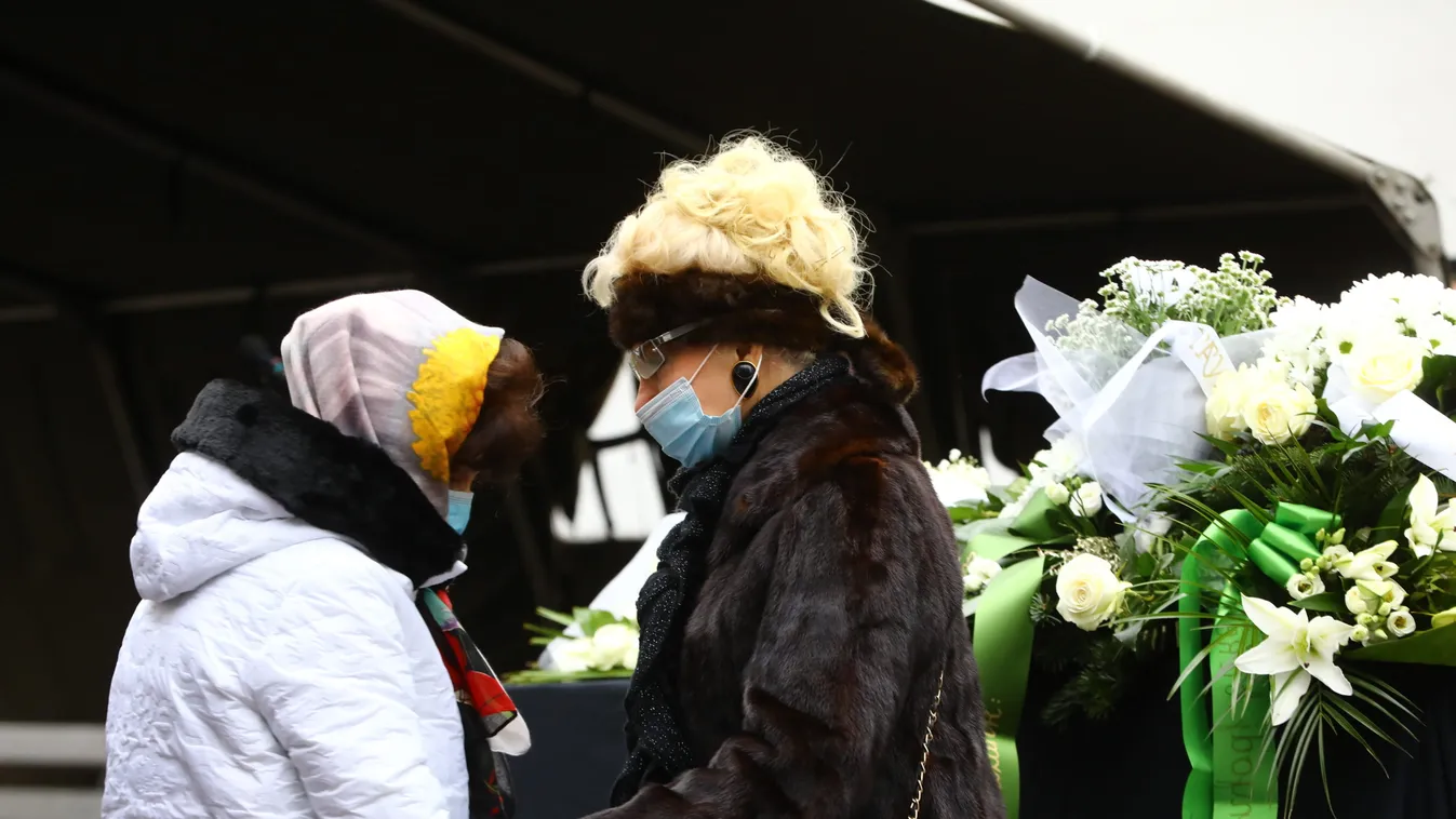 Sas József temetése: Medveczky Ilona vigasztalja a gyászoló özvegyet!