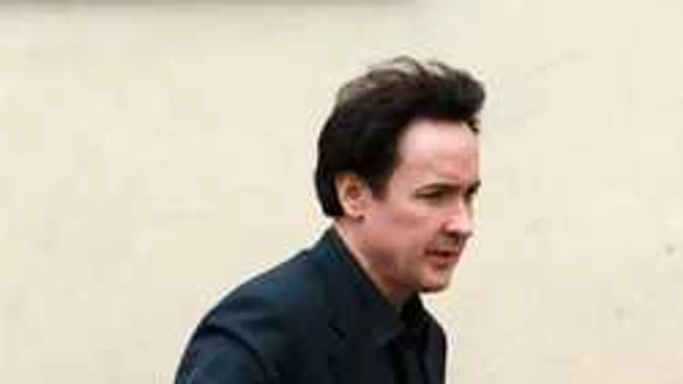 Mindenki a híres színészt utálja, még a bocsánatkérése is kiakasztó