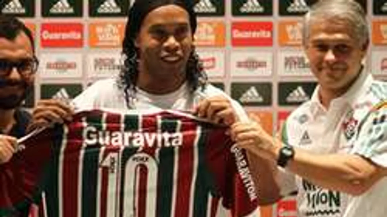 Saját bemutatásáról is elkésett a sztár