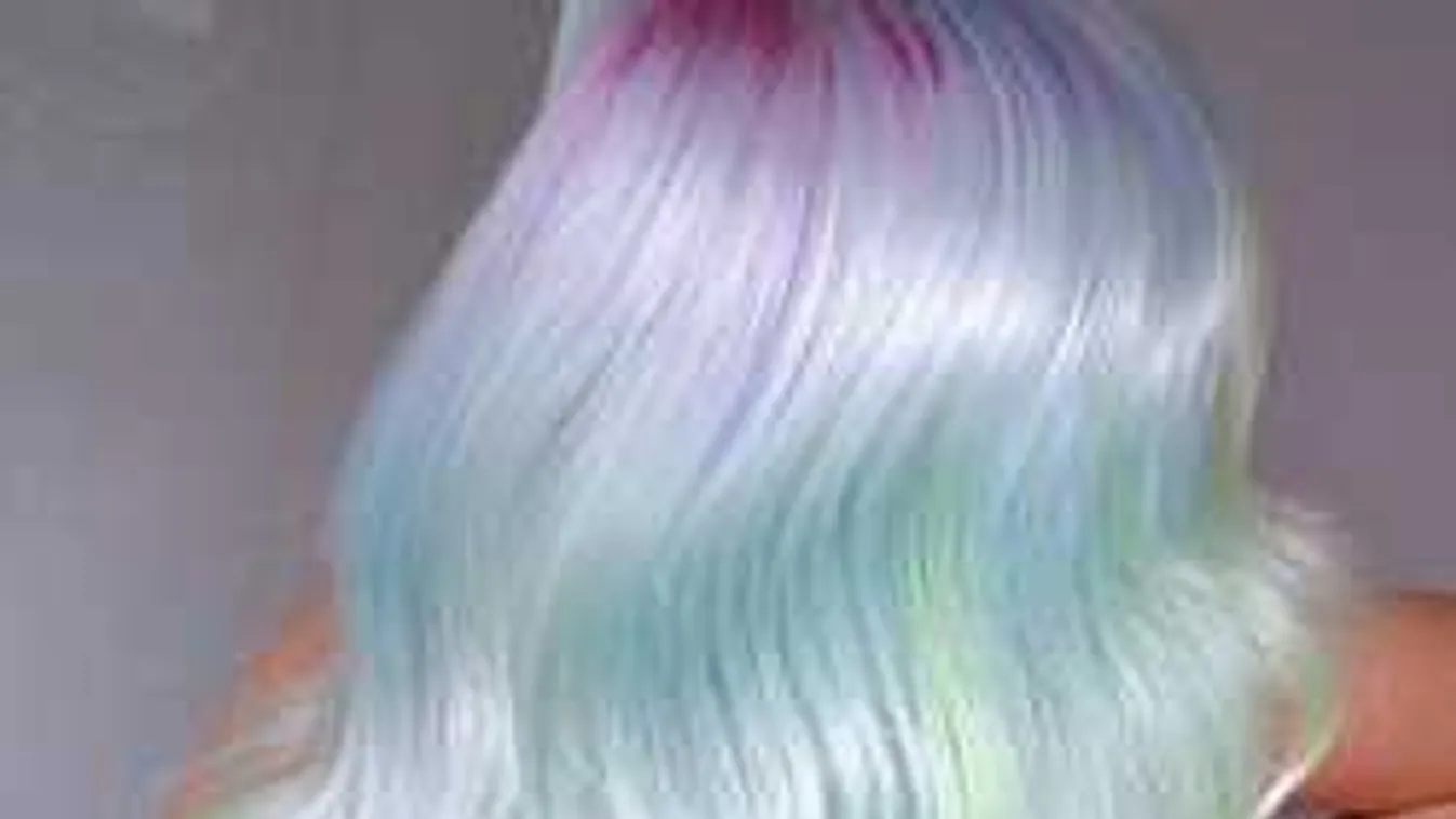 Micsoda őrület, új frizuradivat hódít: Itt a felhőhaj!