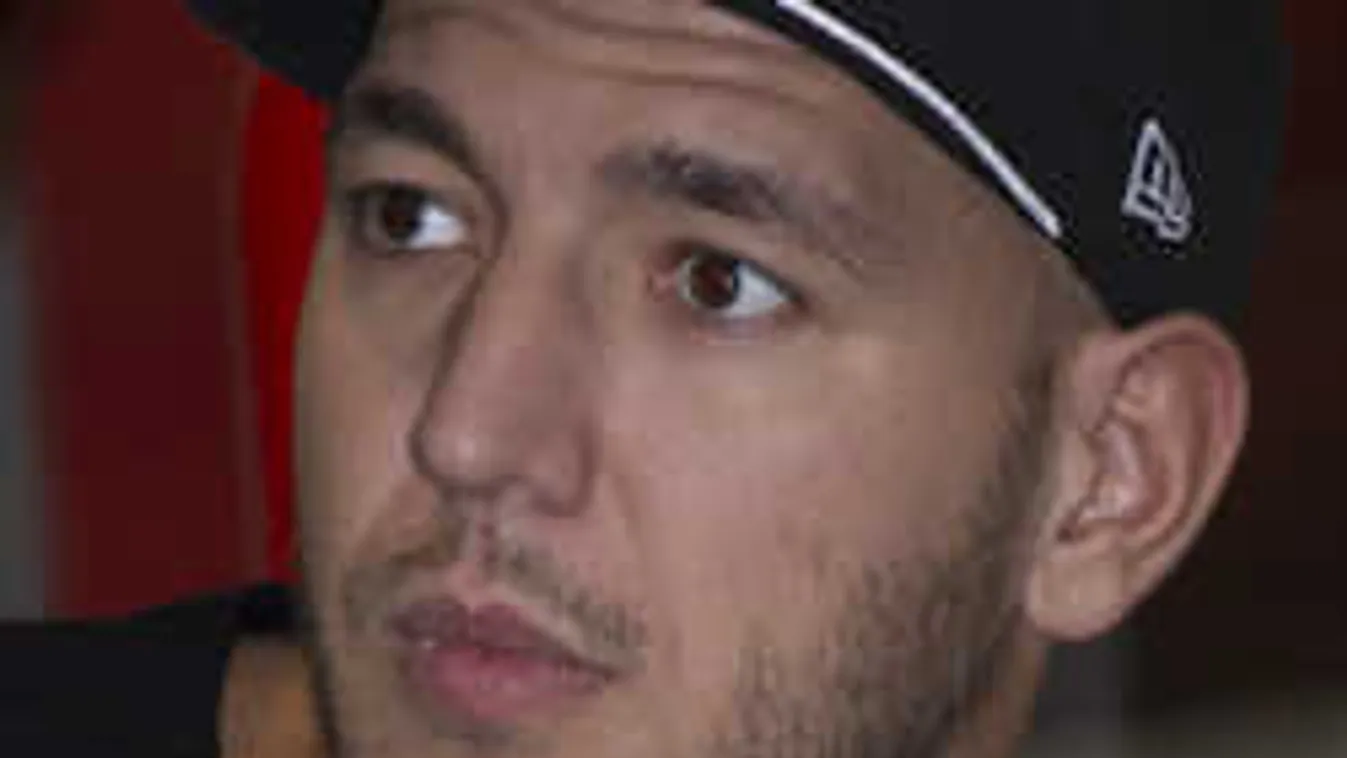 Pszichológus kezeli a drogosan balesetet okozó magyar sztárt