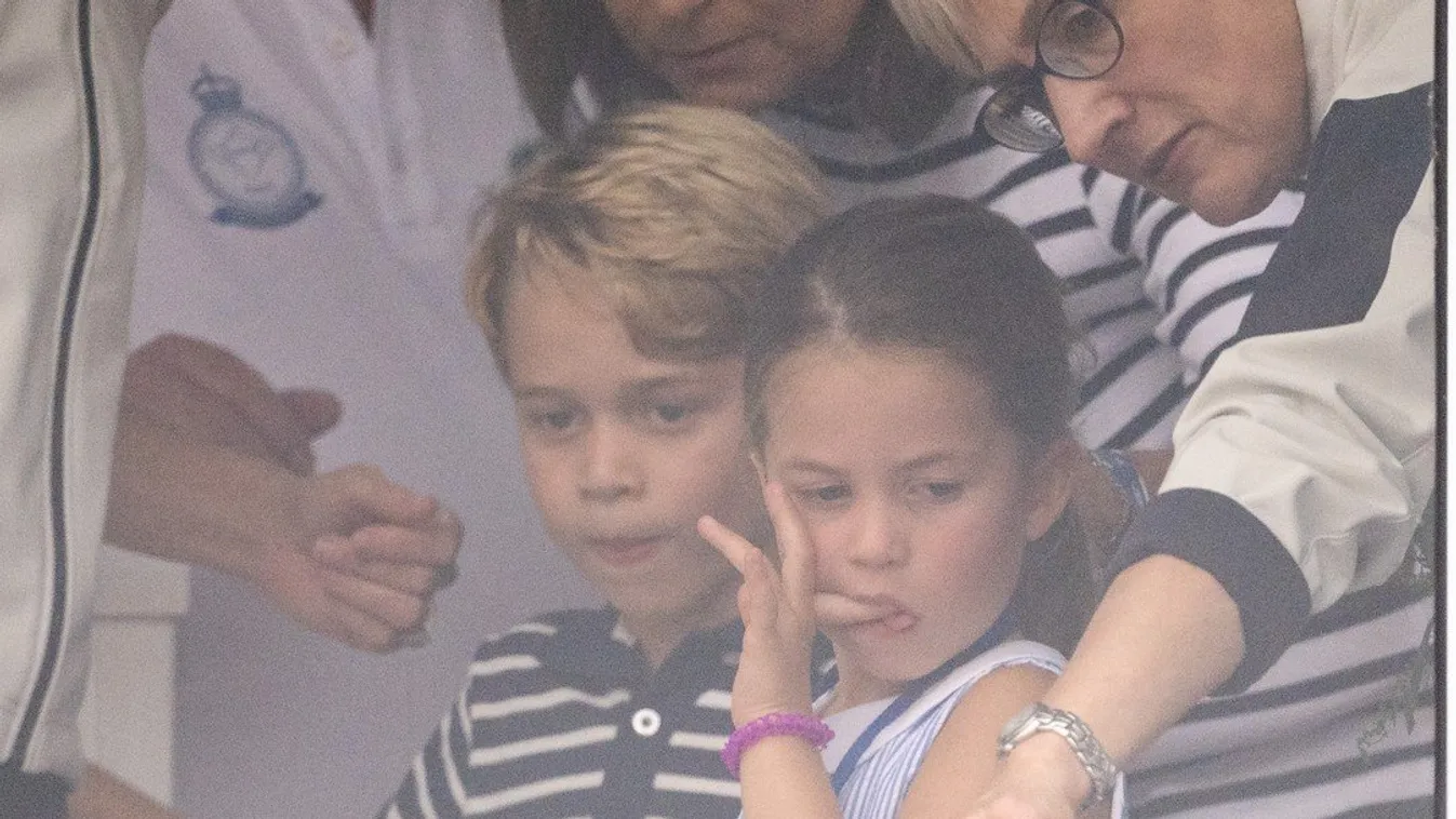 William, Kate, Charlotte and George at Cowes