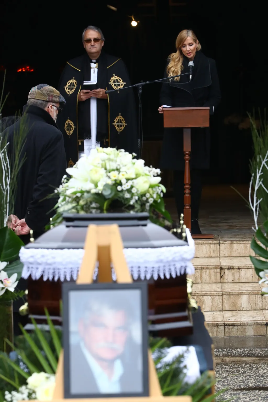 7F633E66-196F-4ED8-8282-193C6481FF20