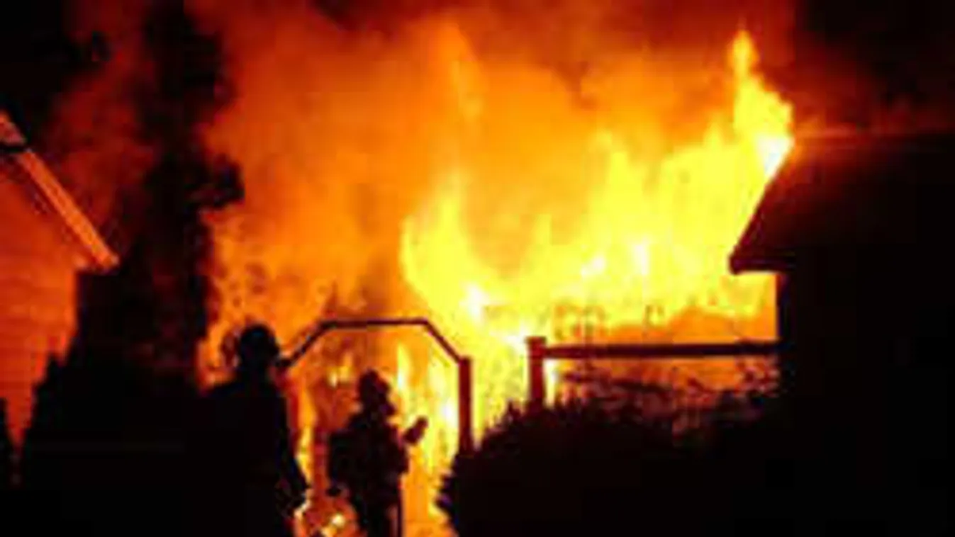 Holttest a házban: Szörnyű látvány fogadta a tűzoltókat Bács-Kiskunban