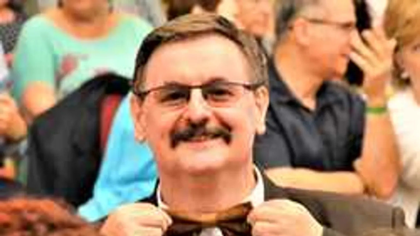 Tényleg elképesztő átalakulás: Egy mázsát fogyott a magyar pornócézár