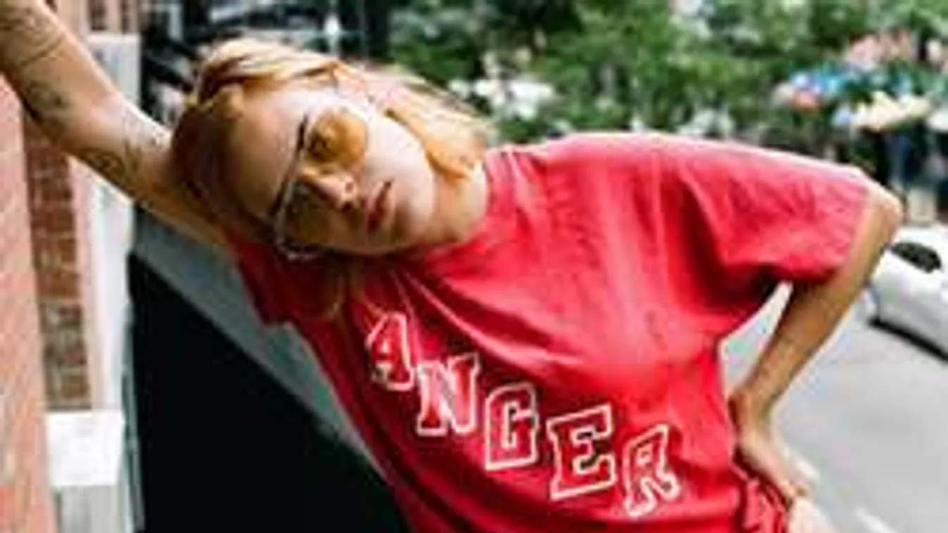 Félpucér képeken mutatta meg mellét Bruce Willis lánya!