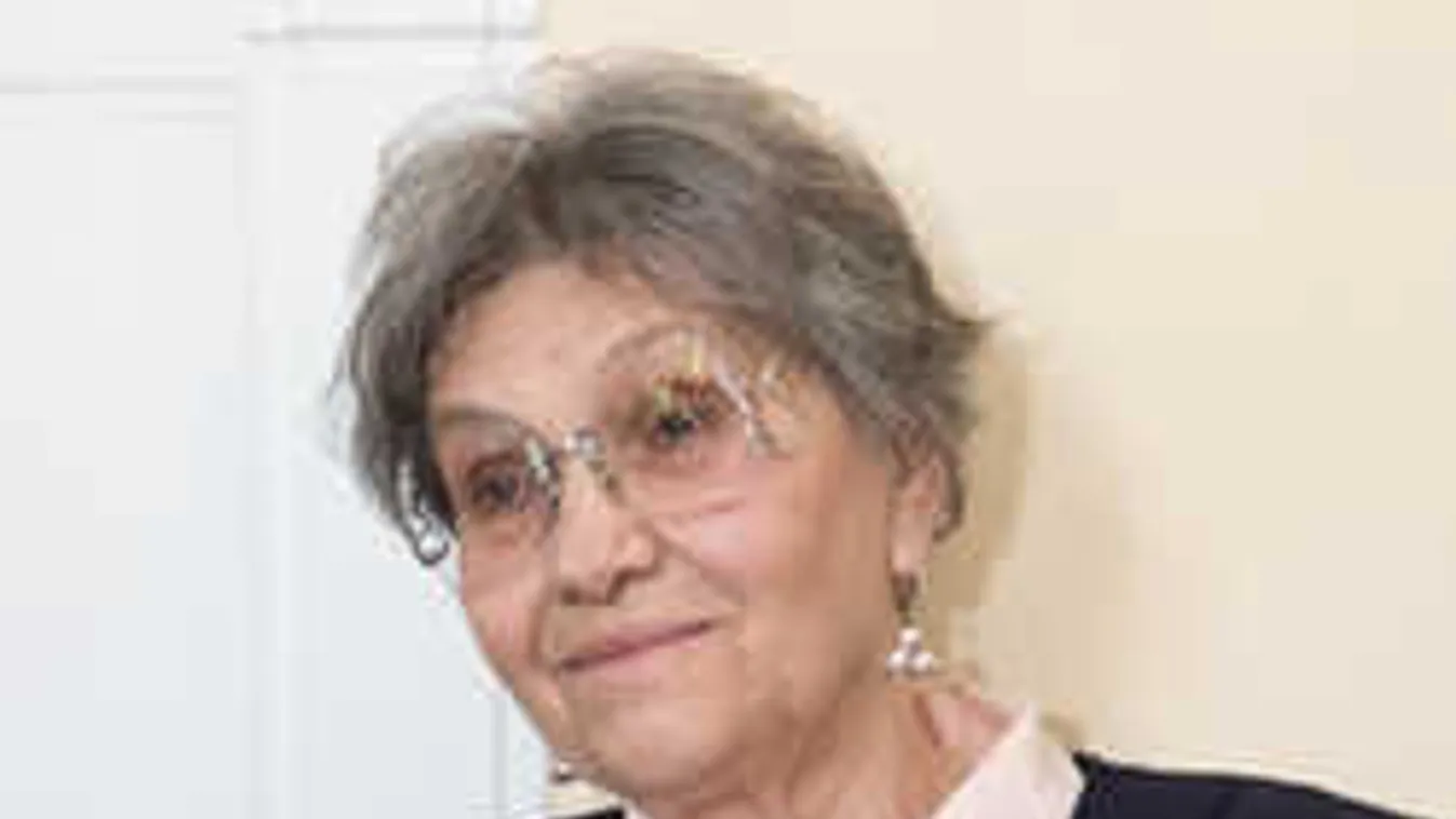 Megtört a jég, óriási fordulat Pécsi Ildikó és menye kapcsolatában