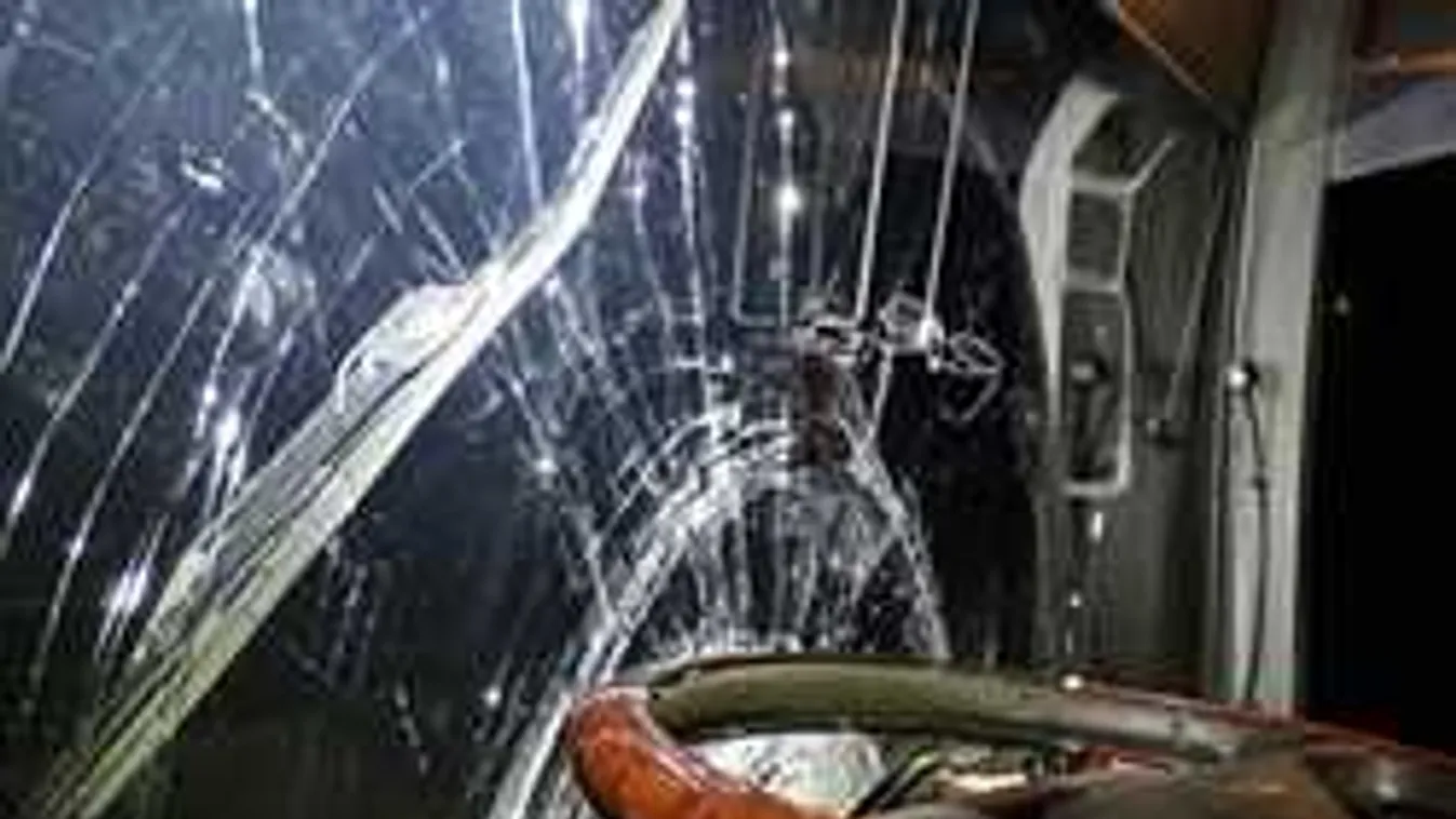 Megrázó fotók a tragédia helyszínéről, szörnyethalt egy magyar férfi