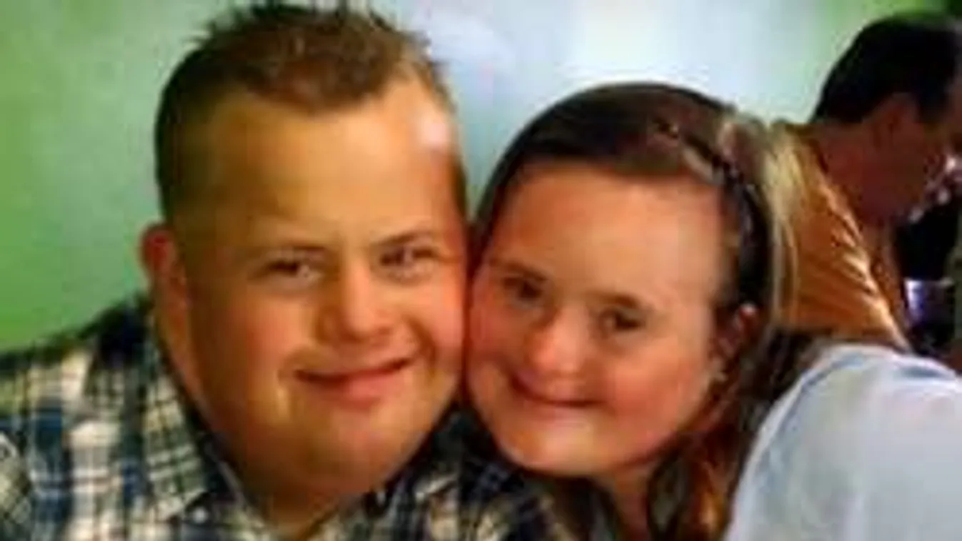 Elszakították egymástól a Down-szerelmespárt