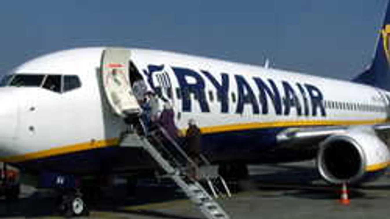 Arrogáns és botrányos: Félrevezeti az utasokat a Ryanair?