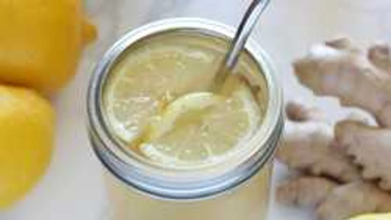 Felejtsd el a citromos vizet! Ez a reggeli ital az új király