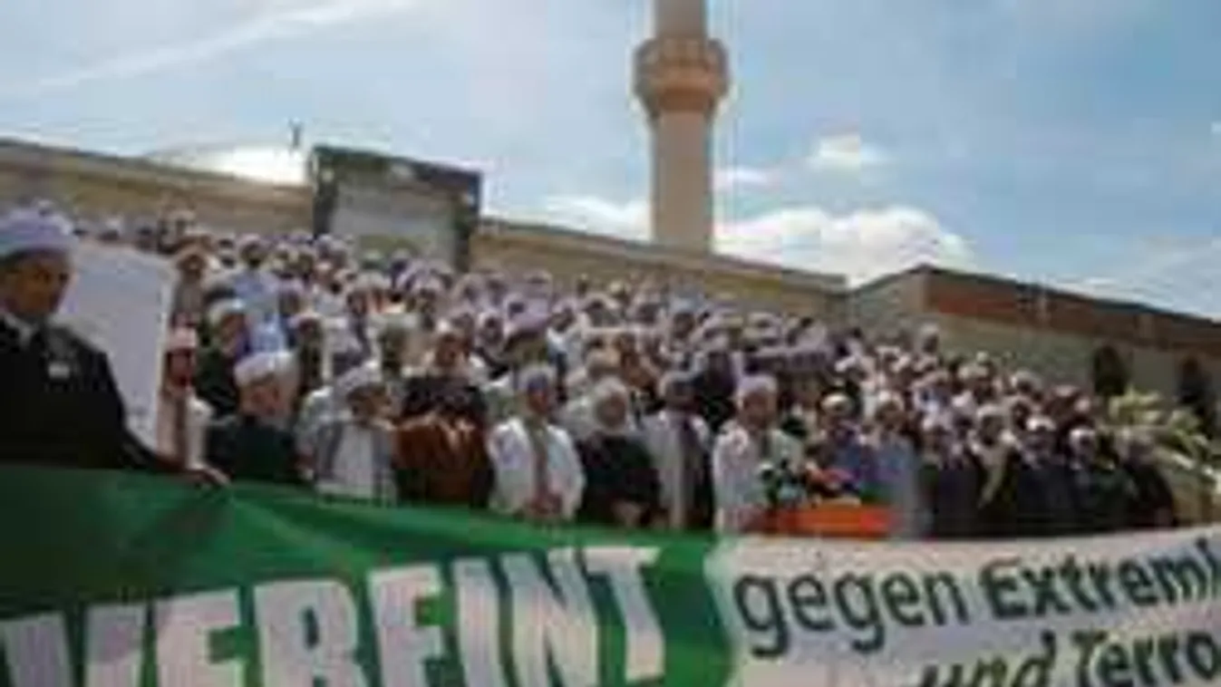 Ilyen sem volt még! Egyszerre 300 imám ítélte el az Iszlám Államot