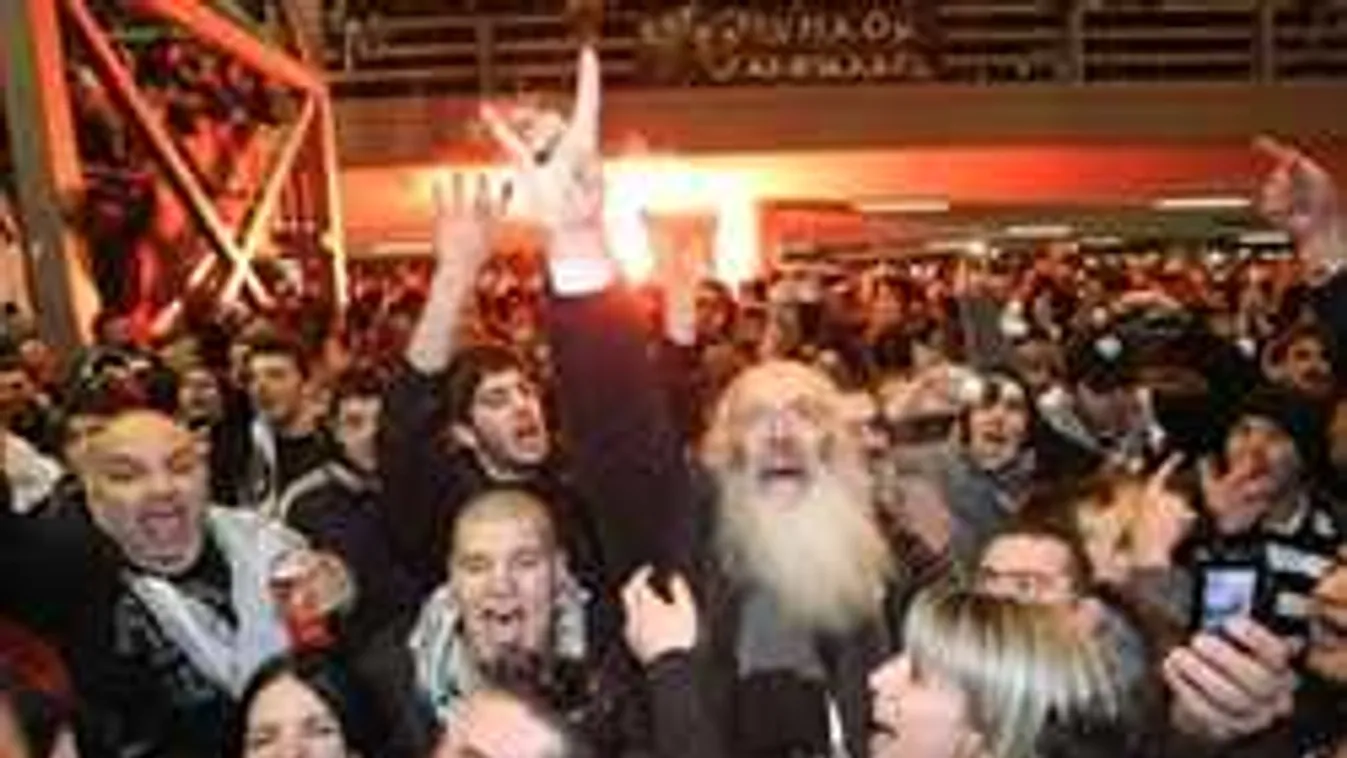 Görög pap szurkolt a Vidi ellenfelének az Európa-ligában