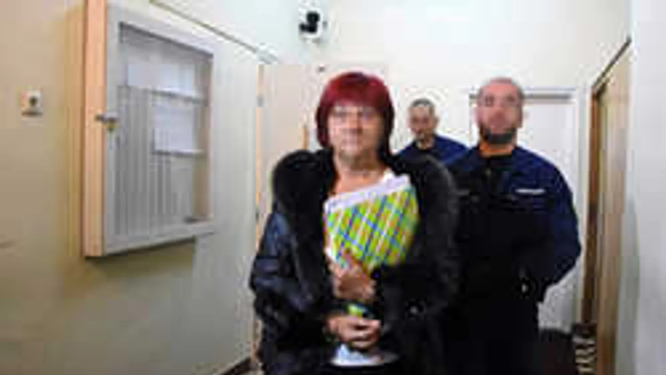 Bróker Marcsi saját rokonait is megkopasztotta